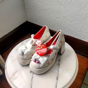 New Dolls Kill X Strawberry Shortcake shoes  8